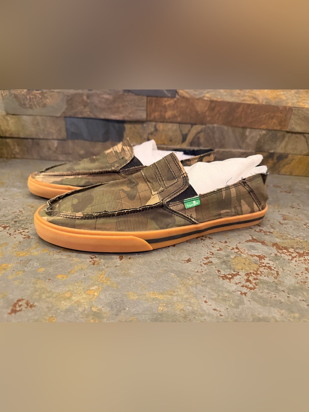 Sanuk Men's Camo Slip-On Canvas Shoes - Olive & Brown with Gum Sole- Like New